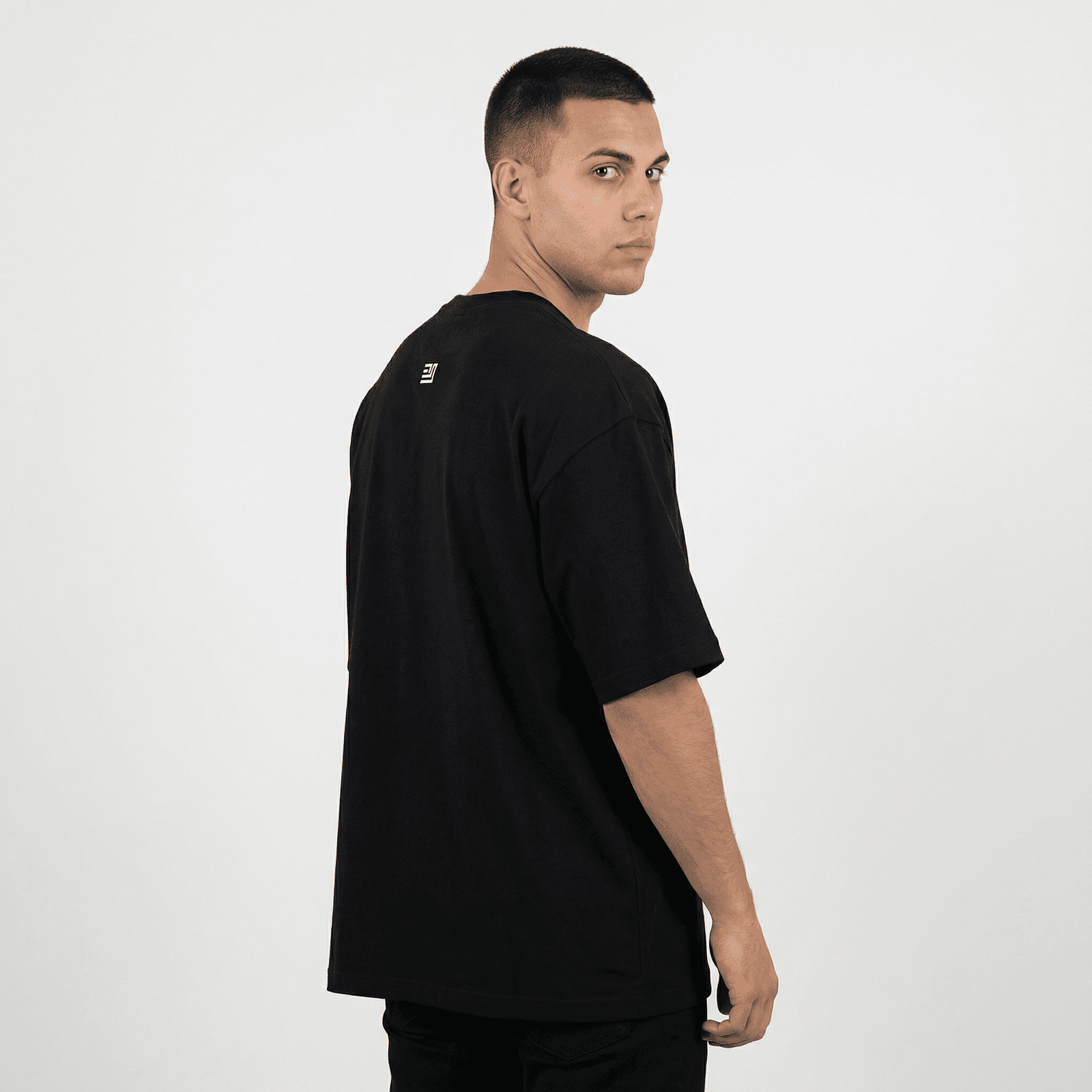 Camiseta Oversize P25 - Negro