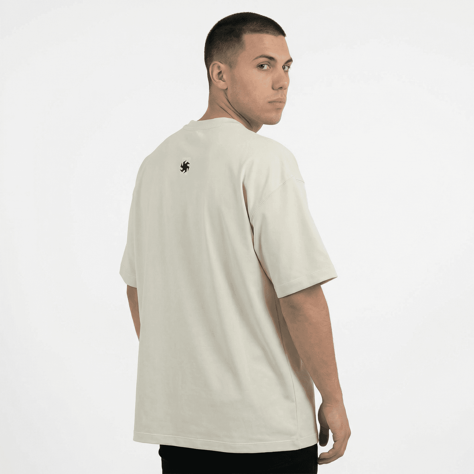Camiseta Oversize P25 - Marfil